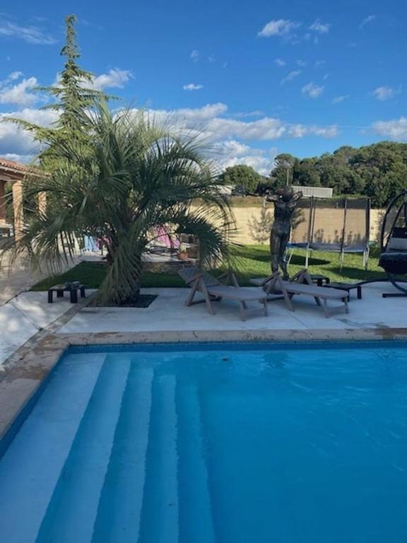 Villa Spa Piscine : Entre Mer Et Montagne Foissac  Exterior photo